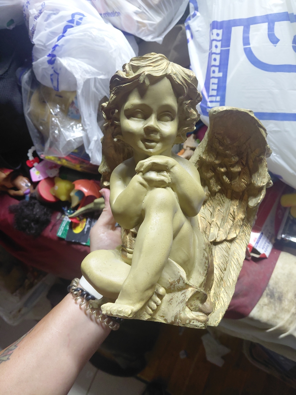 margies garden golden garden cherub statue resting head on hands 9" x 8"